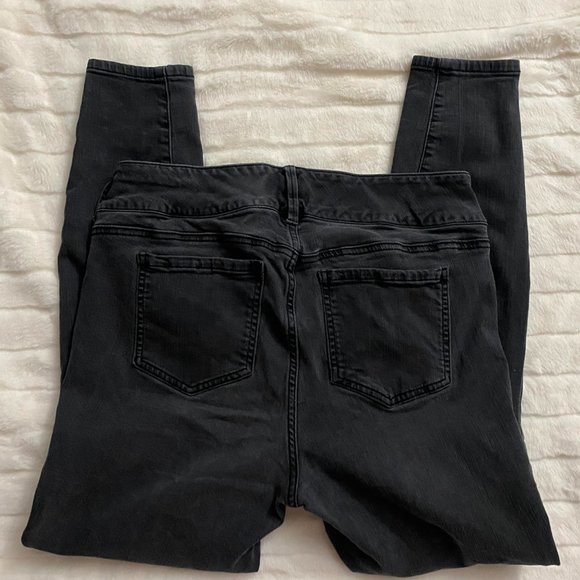 Torrid Jeans - Picture 3 of 5